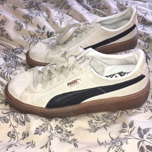 Suede Pumas